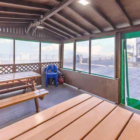 Sokcho Bird Island Pension Екстер'єр фото